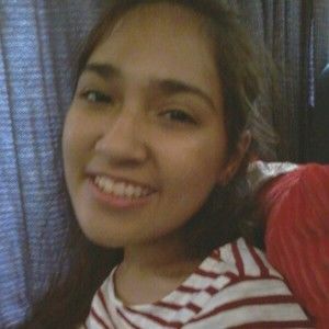 Meet your Posher, Yasmine